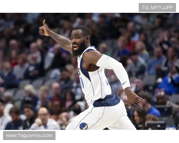 欧文与小哈达威的精彩对决谁能在NBA赛场上笑到最后